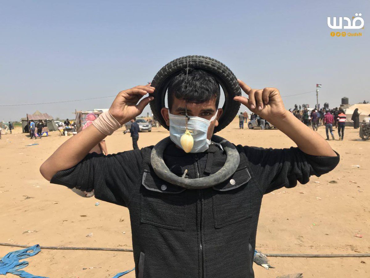 בצל נגד צמיגים (צילום שפרסמה סוכנות הידיעות שיהאב בטוויטר)